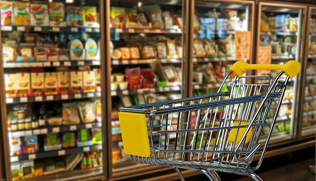 shopping cart in grocery store