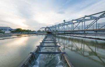 photo: water treatment plant, shutterstock.com photo: water treatment plant, shutterstock.com